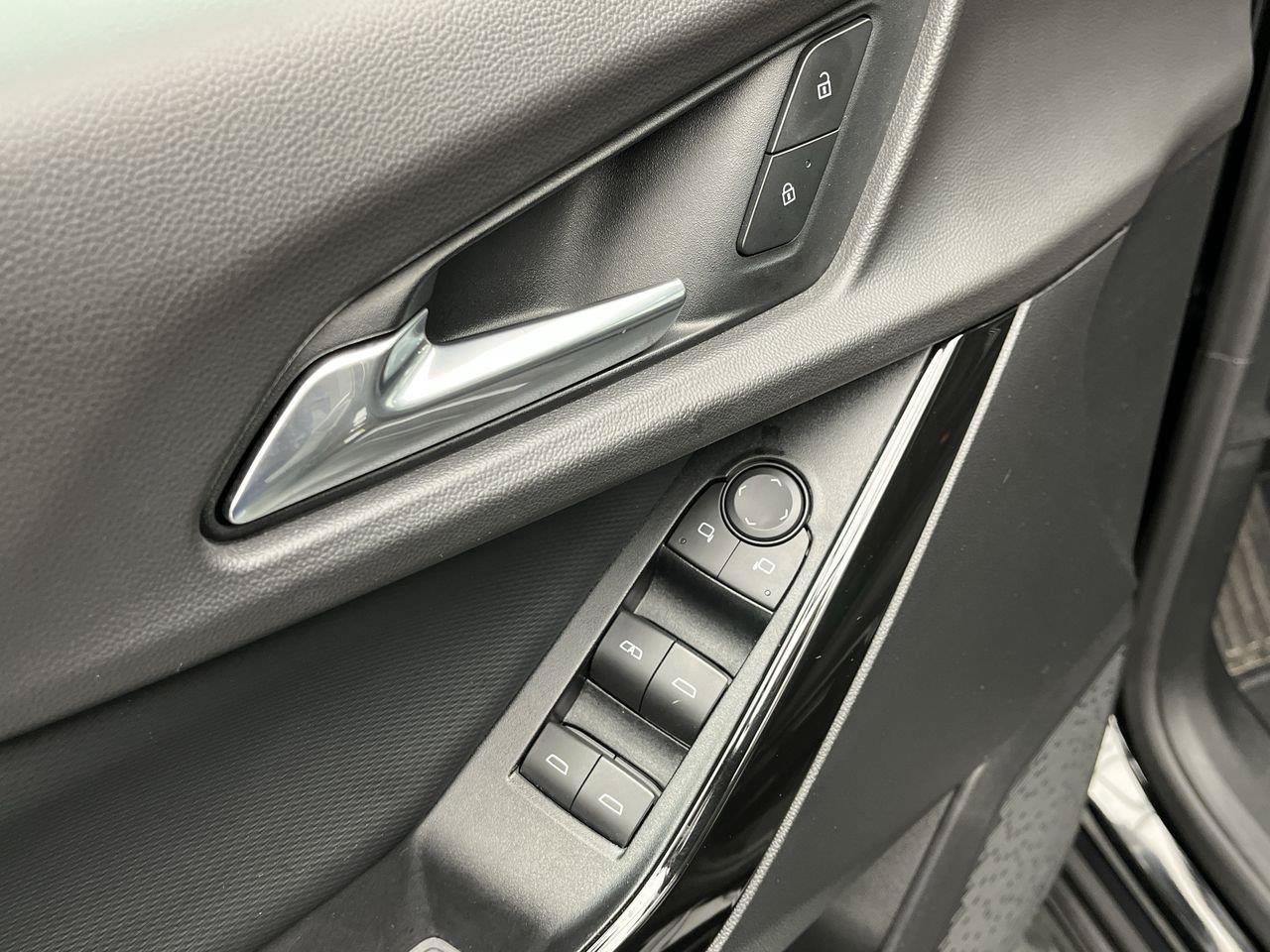 Certified 2026 Chevrolet Equinox LT AWD/4WD image 8