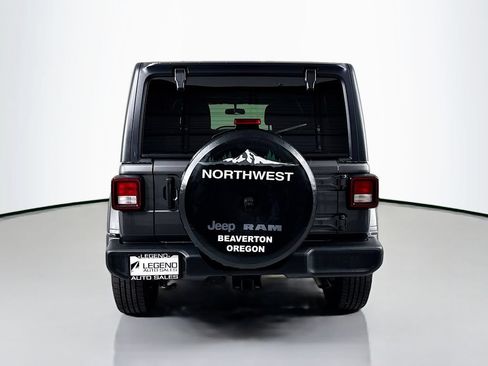 Used 2022 Jeep Wrangler Unlimited Sport AWD/4WD image 6