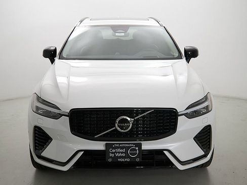 Certified 2023 Volvo XC60 T8 Ultimate w/ Climate Package AWD/4WD image 5