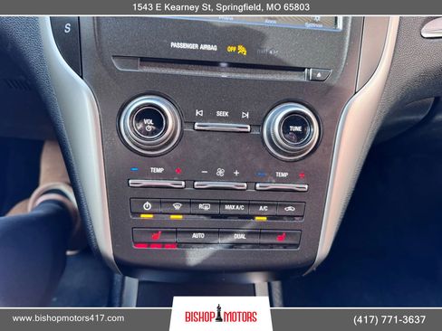 Used 2017 Lincoln MKC Premiere image 41