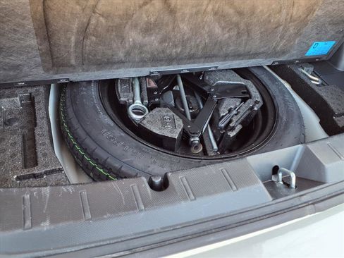 Used 2023 Subaru Crosstrek 2.0i Premium image 31