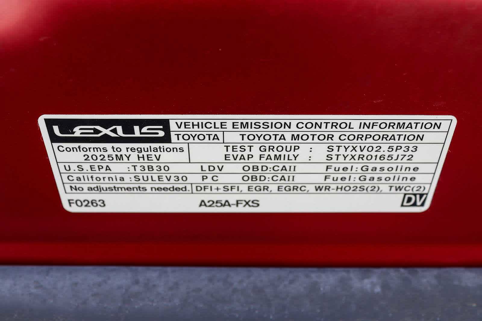 Used 2025 Lexus ES 300h w/ Premium Package FWD image 30