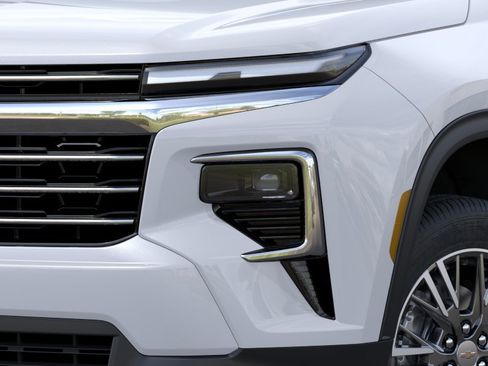 New 2026 Chevrolet Traverse LT w/ Driver Confidence Package FWD image 34