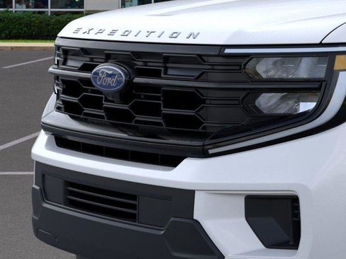 New 2026 Ford Expedition Active RWD image 47