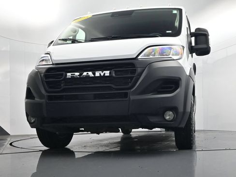 Used 2025 RAM ProMaster 2500 w/ Convenience Group FWD image 27
