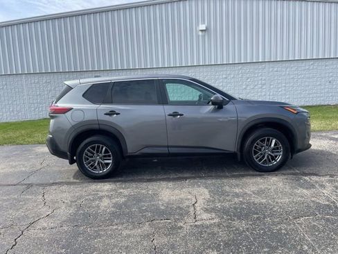 Used 2021 Nissan Rogue S image 14