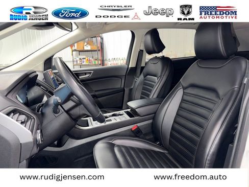 Used 2024 Ford Edge SEL image 11