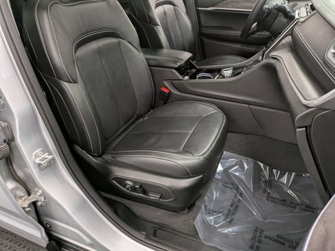 Used 2022 Jeep Grand Cherokee L Limited w/ Luxury Tech Group II image 28