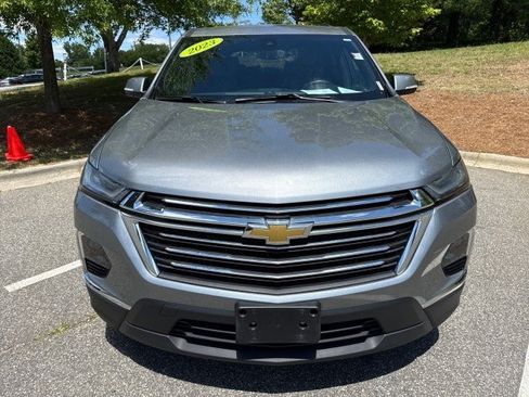 Used 2023 Chevrolet Traverse LT w/ LPO, Floor Liner Package AWD/4WD image 2