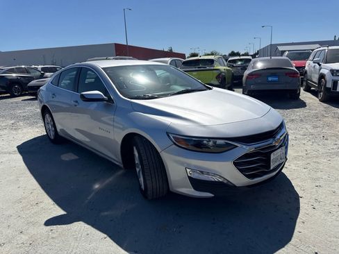 Used 2022 Chevrolet Malibu LT FWD image 3