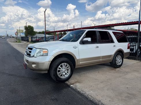 Used 2012 Ford Expedition King Ranch RWD image 3