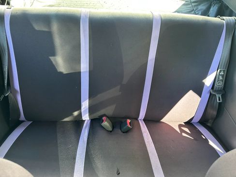 Used 2000 Ford Mustang Convertible RWD image 13