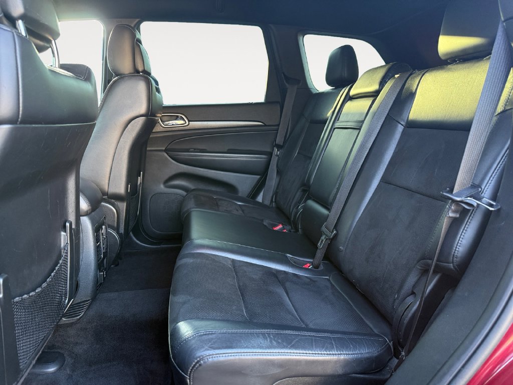 Used 2018 Jeep Grand Cherokee Altitude AWD/4WD image 13
