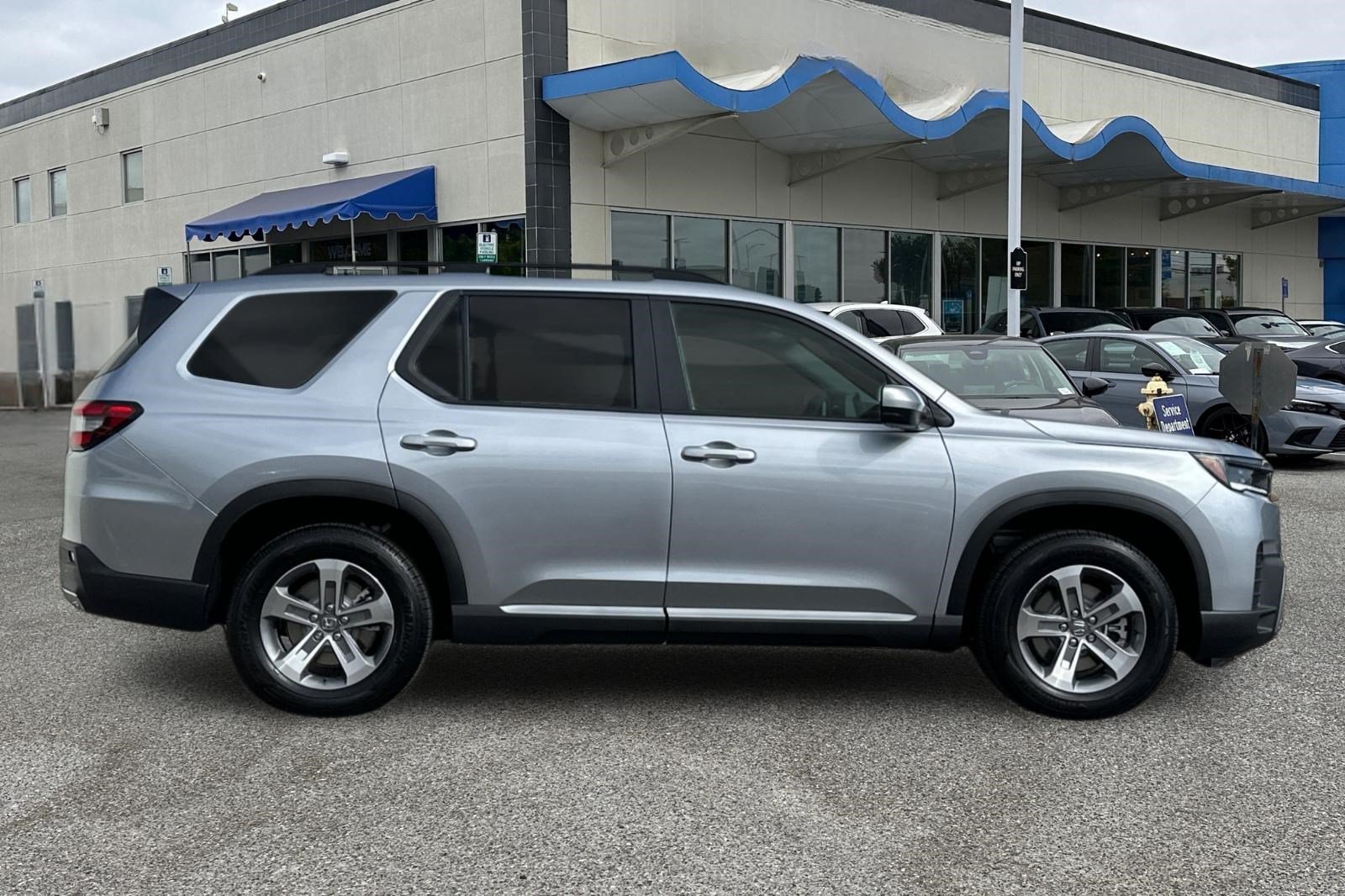 New 2026 Honda Pilot EX-L image 7