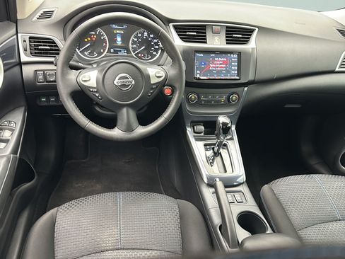 Used 2017 Nissan Sentra SR FWD image 10