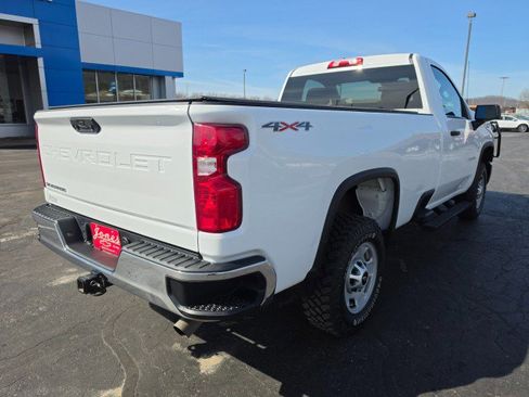 Used 2024 Chevrolet Silverado 2500 W/T w/ WT Convenience Package image 5