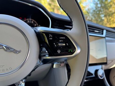 New 2026 Jaguar F-PACE R-Dynamic S image 28