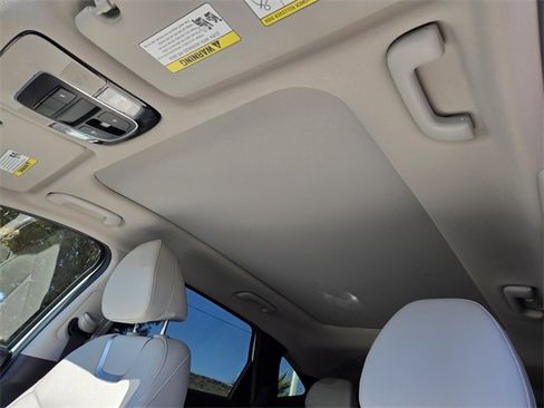 Used 2022 Hyundai Tucson Limited image 11