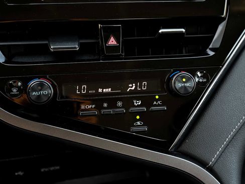 Used 2023 Toyota Camry SE w/ Convenience Package image 23