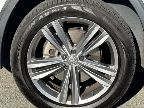 Used 2019 Volkswagen Atlas SE w/ Panoramic Sunroof Package image 26