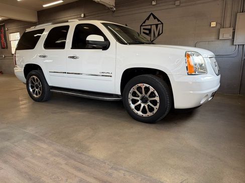 Used 2012 GMC Yukon Denali AWD/4WD image 4