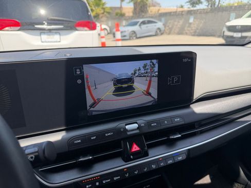 Used 2025 Kia K4 FWD image 23