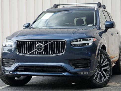 Used 2021 Volvo XC90 T5 Momentum w/ Advanced Package AWD/4WD image 3