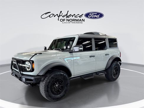 Used 2024 Ford Bronco Wildtrak image 4