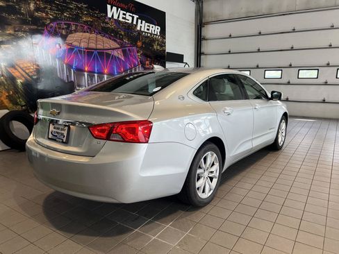 Used 2018 Chevrolet Impala LT w/ LT Convenience Package FWD image 10
