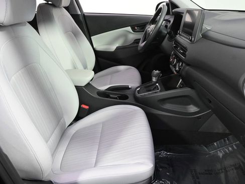 Used 2023 Hyundai Kona SEL w/ Winter Weather Package image 16