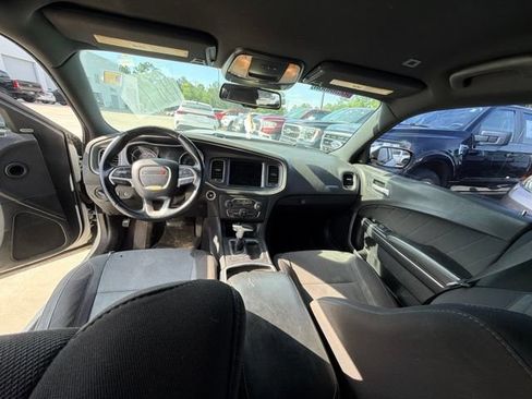 Used 2017 Dodge Charger SXT RWD image 46