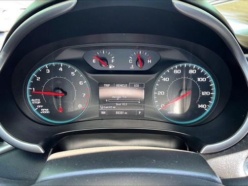 Used 2021 Chevrolet Malibu RS FWD image 21