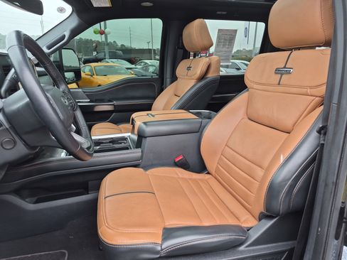 Used 2024 Ford F250 Platinum w/ Tremor Off-Road Package image 18