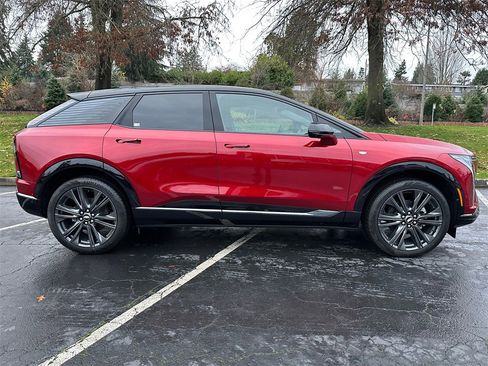 New 2026 Cadillac Optiq Sport 2 image 6