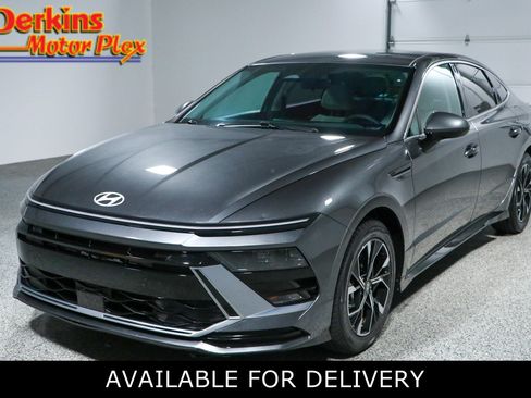 Used 2025 Hyundai Sonata SEL FWD image 1