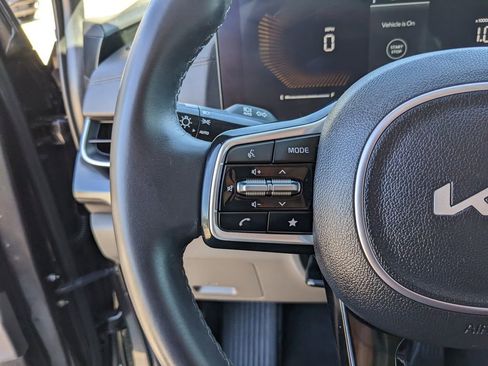 Certified 2025 Kia Carnival image 31