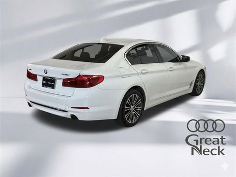 Used 2020 BMW 530i xDrive w/ Convenience Package image 9