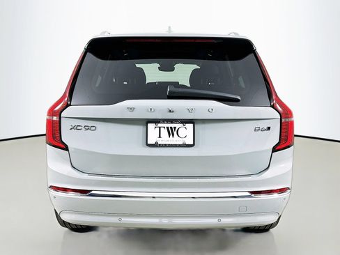 Used 2026 Volvo XC90 B6 Plus w/ Protection Package Premier AWD/4WD image 6