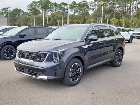 New 2026 Kia Sorento S image 3