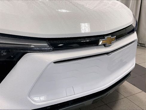 Used 2024 Chevrolet Blazer EV LT AWD/4WD image 31