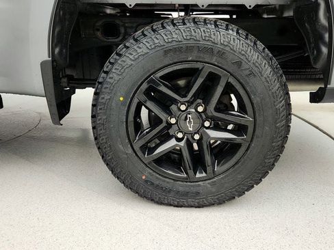 Used 2019 Chevrolet Silverado 1500 LT Trail Boss image 9