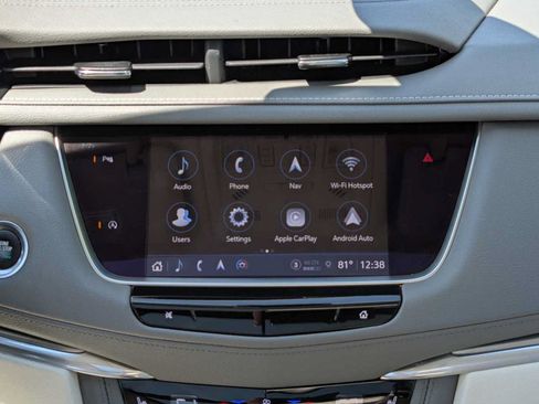 Certified 2023 Cadillac XT5 Premium Luxury w/ LPO, Floor Liner Package AWD/4WD image 18