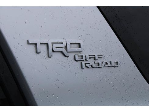 Used 2020 Toyota 4Runner TRD Off-Road Premium w/ Moonroof Package AWD/4WD image 39