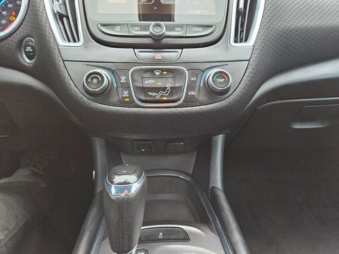 Used 2018 Chevrolet Malibu LT w/ Redline Edition image 15