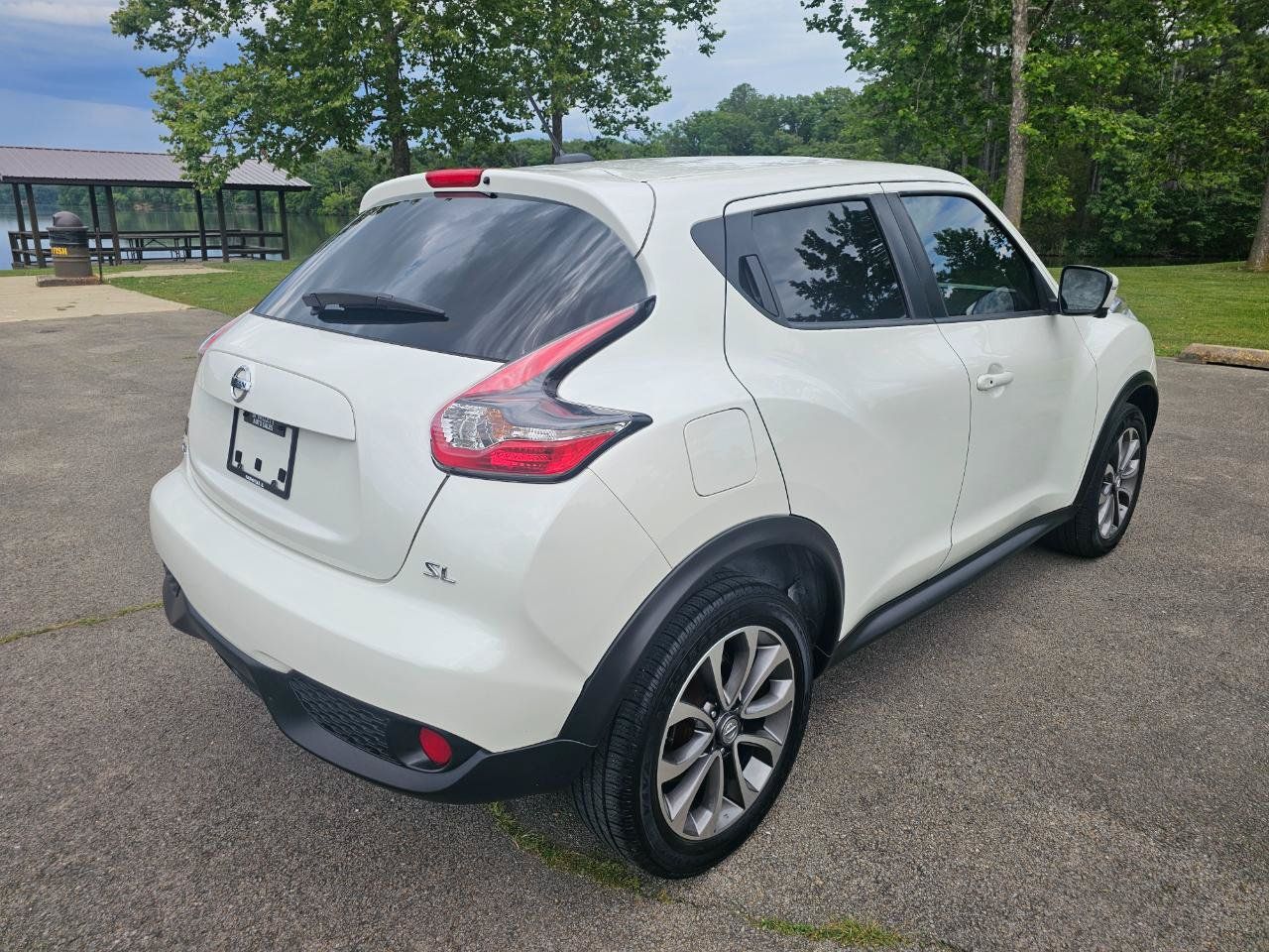 Used 2017 Nissan Juke SL FWD image 5