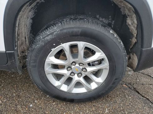 Used 2023 Chevrolet Traverse LS w/ Safety Package image 34