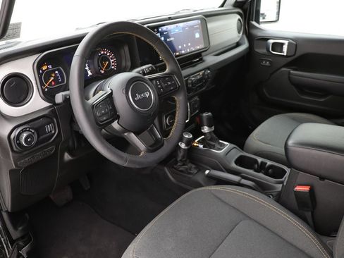 Used 2024 Jeep Wrangler Sport S image 13