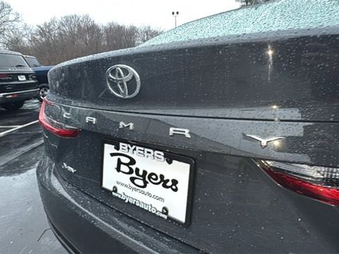 Used 2025 Toyota Camry LE image 32