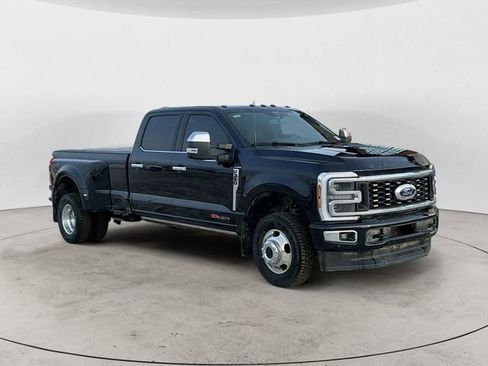 Used 2025 Ford F350 Platinum w/ Platinum Plus Package image 7