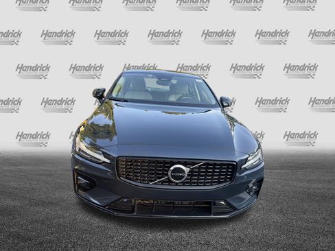 Certified 2024 Volvo S60 B5 Core w/ Climate Package AWD/4WD image 3